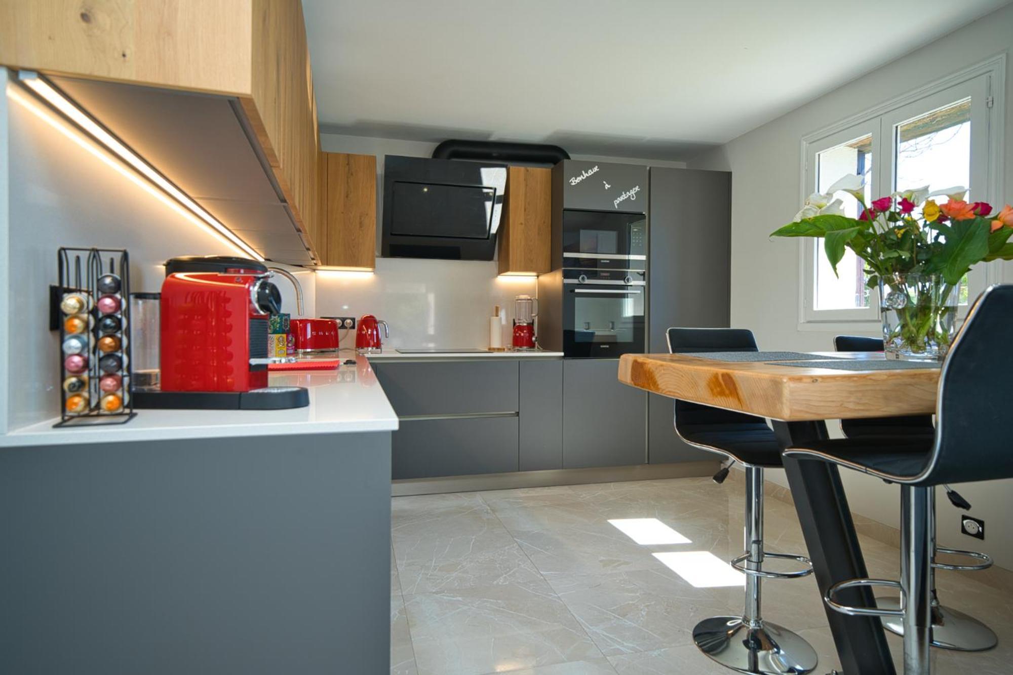 Elegant-Cosy 2P55M2 Dans Bas De Villa Provencale ! Villeneuve-Loubet Exterior foto
